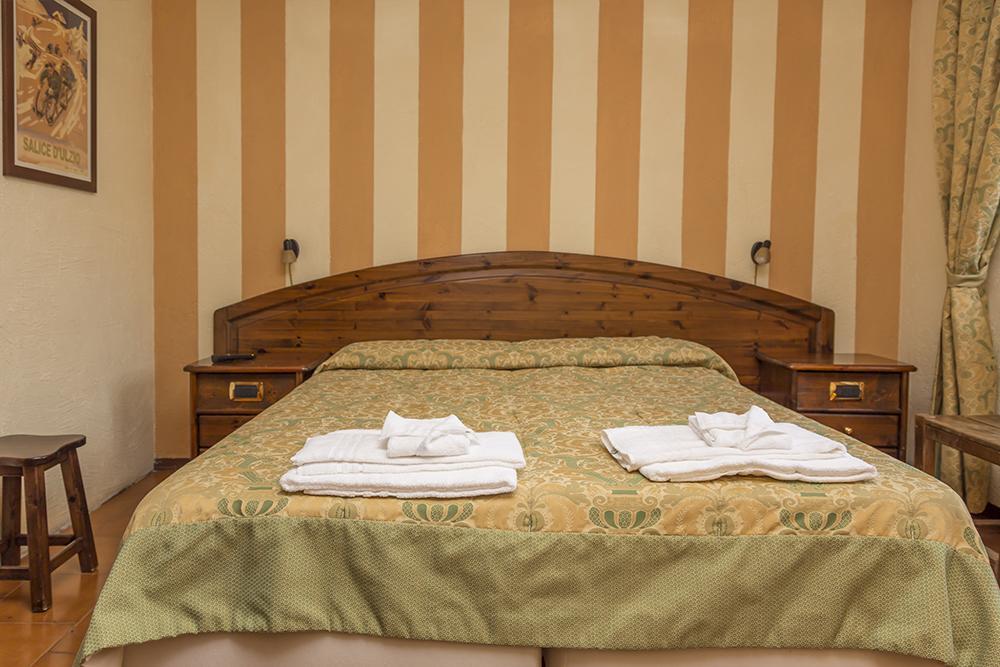 Hotel La Fontaine Oulx エクステリア 写真